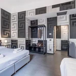 Deco 2*, Florence Italy